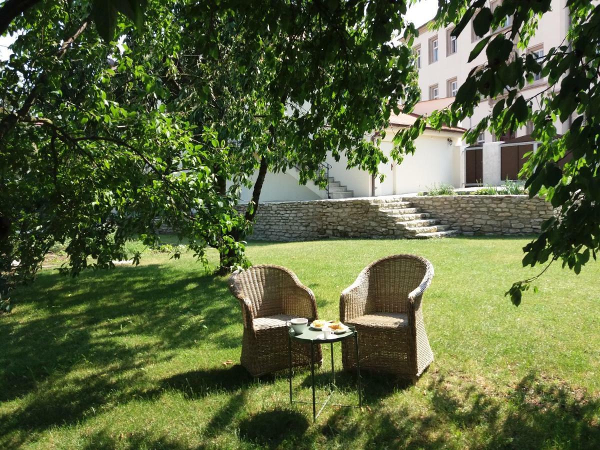 Villa Magdalena クトナー・ホラ エクステリア 写真